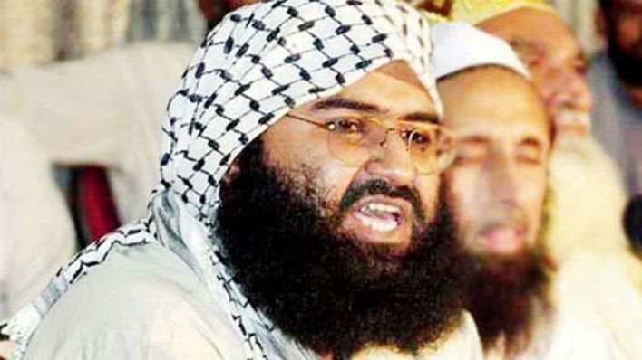 मसूद अज़हर पर शिकंजा: ग्लोबल आतंकी बनते ही पाक ने किया सम्पत्ति जप्त, यात्रा करने पर बैन