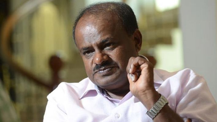 कर्नाटक में बनेगी भाजपा सरकार! कांग्रेस-जेडीएस गठबंधन के 12 MLA ने दिया इस्तीफ़ा