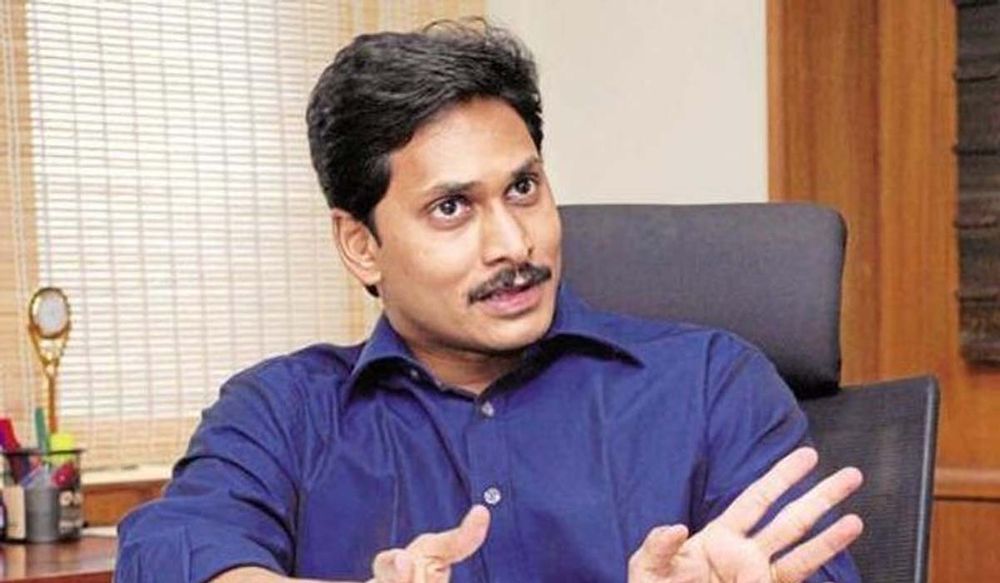 वोटों के लिए मंदिरों में मत्था टेकने वाले जगनमोहन रेड्डी ने अमेरिका में दीप जलाने से किया इंकार