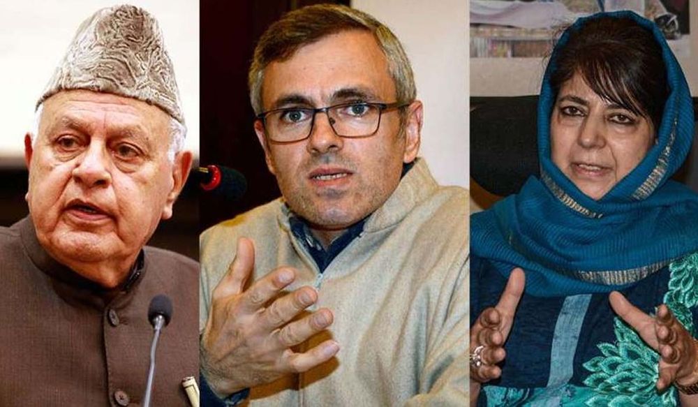 370 हटने के बाद दिखने लगा बदलाव, कश्मीर की राजनीतिक पार्टियों को होना पर रहा है मजबूर