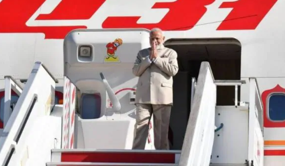 दुनिया भर में अपना डंका बजाने और पाकिस्तान को पटखनी देने के बाद मोदी लौटे भारत