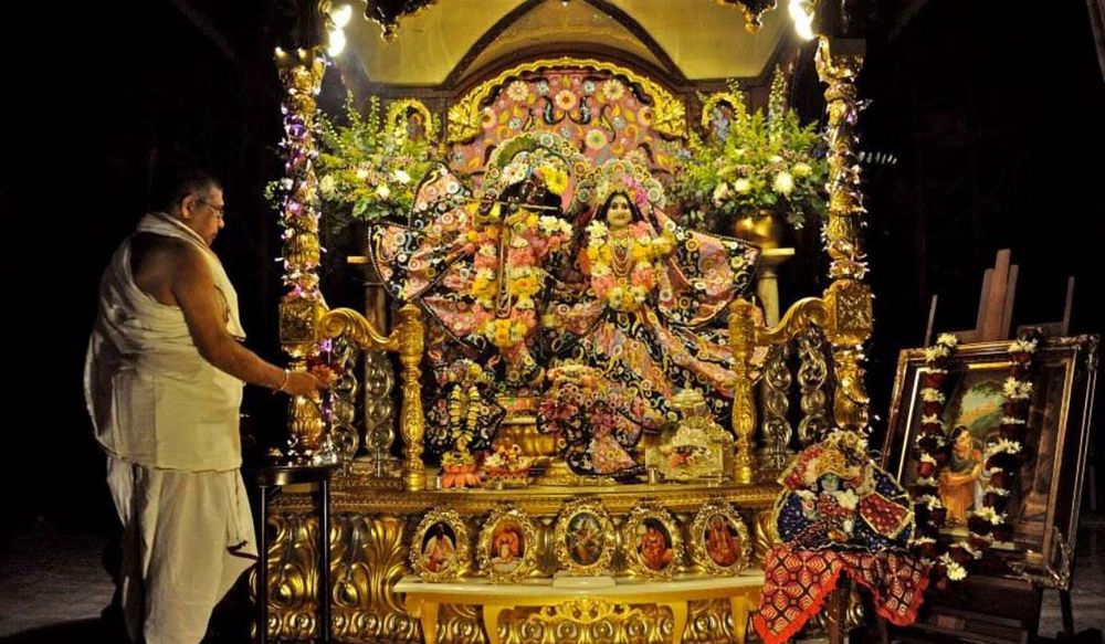 दुनिया का पहला Iskcon मंदिर भारत में नहीं बल्कि विदेश में बना था, देखें तस्वीरें