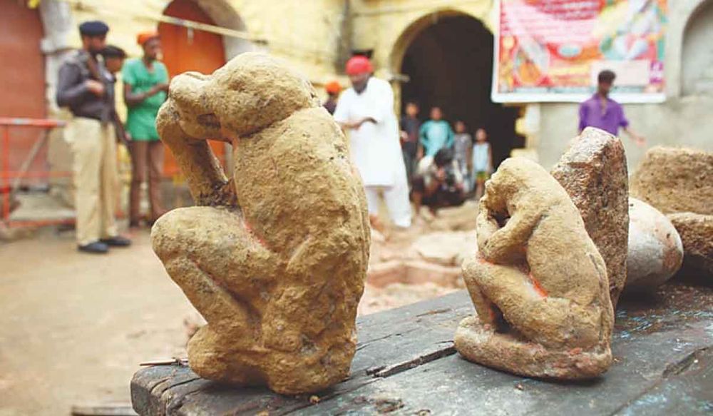 पाकिस्तान के प्राचीन मंदिर में खुदाई के दौरान निकली ऐतिहासिक हनुमान जी की मूर्ति