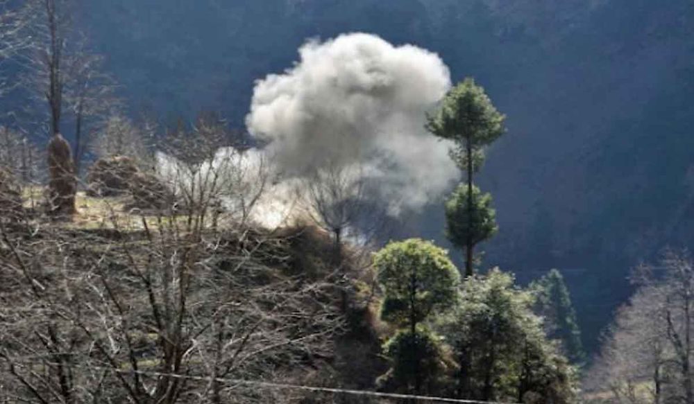 पाक BAT कमांडो और आतंकियों ने की घुसपैठ की कोशिश, भारतीय सेना ने ग्रेनेड से मार गिराया