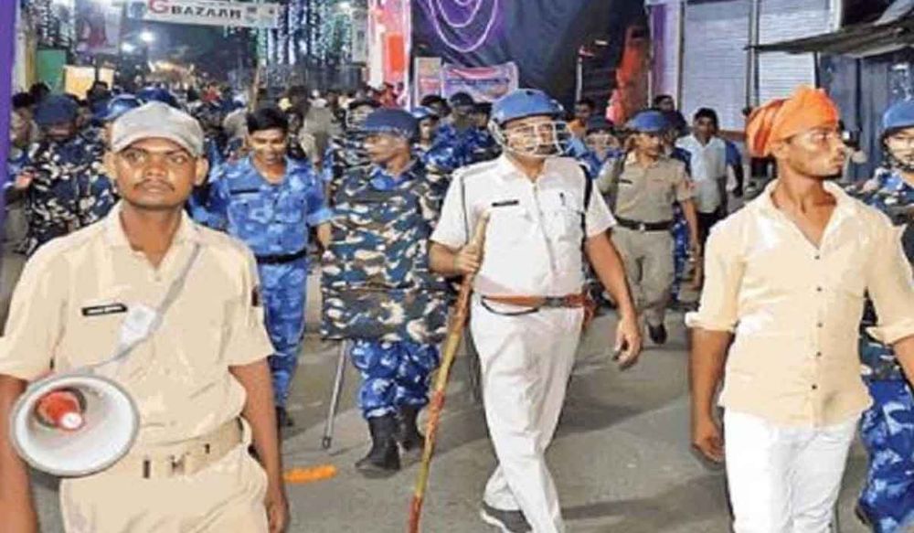 मूर्ति विसर्जन के दौरान जामा मस्जिद के पास हुई पत्थरबाज़ी, तनावग्रत रहा माहौल