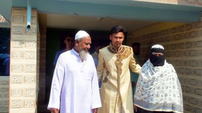 बांग्लादेश के गेंदबाज़ मुस्ताफिजुर ने डिप्रेशन से दूर होने के लिए की अपनी बहन से शादी
