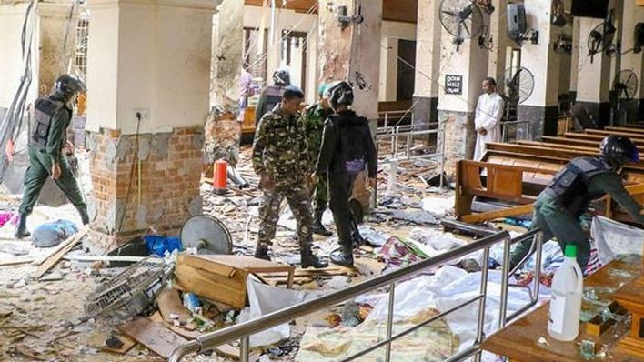 श्रीलंका के चर्च और होटलों में हुए सीरियल बम धमाकों में 290 लोगों की मौत, 500 घायल
