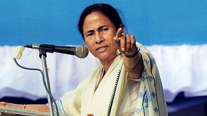 'जय श्री राम' के नारे पर भड़की पश्चिम बंगाल की मुख्यमंत्री ममता बनर्जी, बोली 'चमड़ी उधेड़ दूंगी'