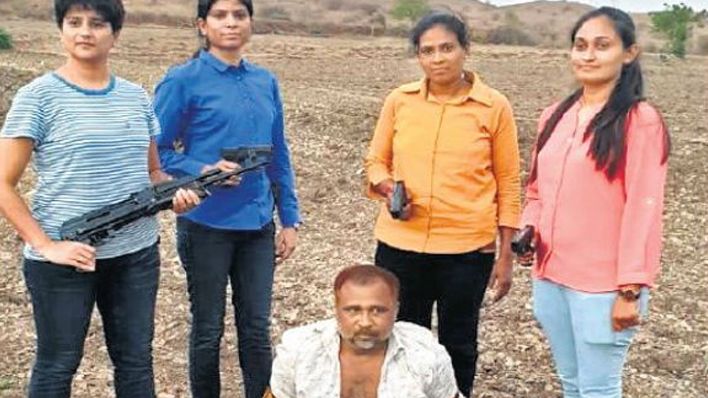 गुजरात ATS की महिला टीम ने 1.5 किमी जंगल में अंदर जाकर खूंखार हत्यारे को पकड़ा