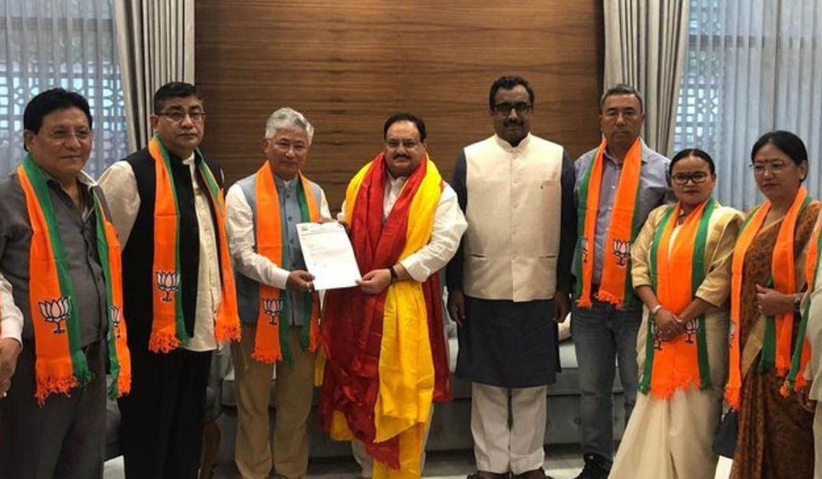 सिक्किम डेमोक्रेटिक फ्रंट के 13 में से 10 विधायकों ने ली भाजपा की सदस्यता