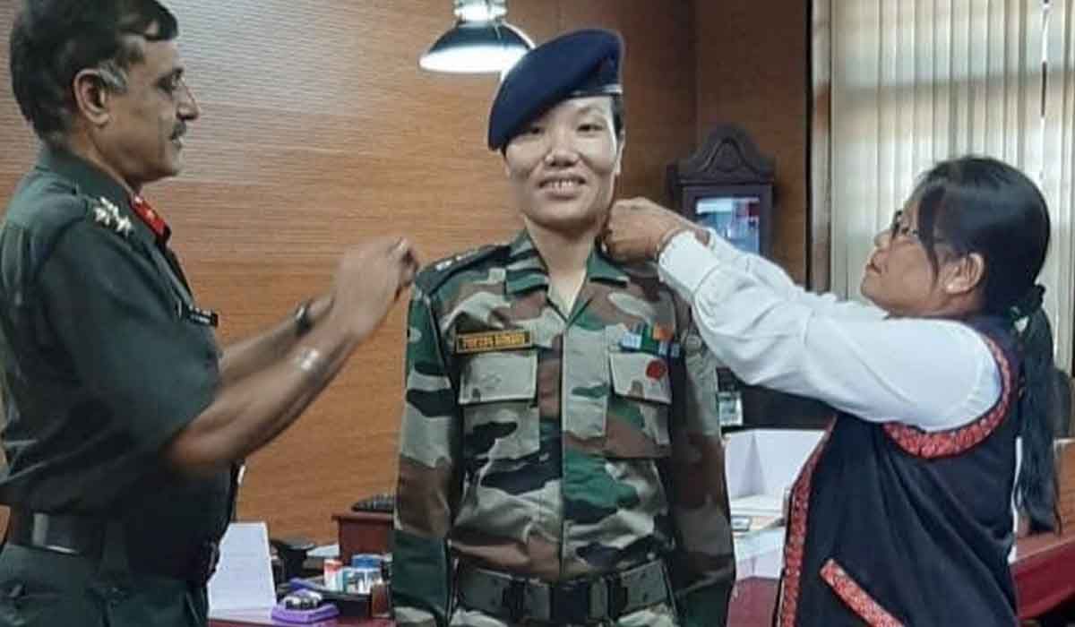 अरुणाचल प्रदेश की पहली महिला लेफ्टिनेंट कर्नल बनकर पोंग डोमिंग ने रच दिया इतिहास