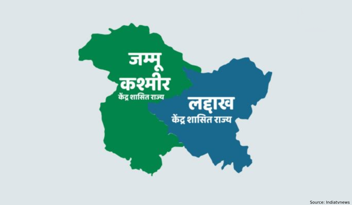 कल आधिकारिक रूप से जम्मू-कश्मीर और लद्दाख बनेंगे केंद्र शासित प्रदेश, छिनेगा विशेष राज्य का दर्जा
