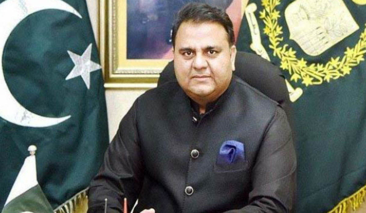 इमरान खान के मंत्री ने दिया बेतुका बयान "कश्मीर में सेटेलाइट से इंटरनेट देगा पाकिस्तान"