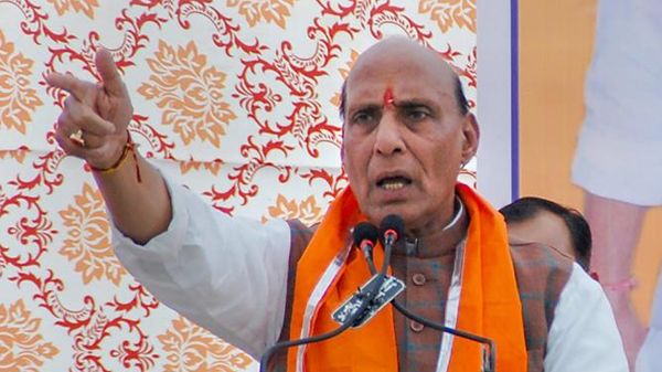 बीजेपी पर लगे आईटी रेड करवाने के आरोपों पर राजनाथ सिंह ने कहा ‘आचार संहिता लागू है, हम क्या करें?’