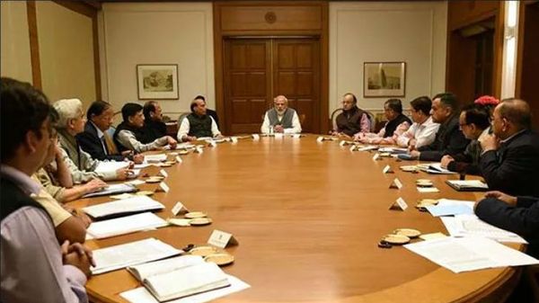 मोदी के नए मंत्रिमंडल में हो सकते है 40% नए चेहरे, 65 मंत्री ले सकते है मोदी संग शपथ