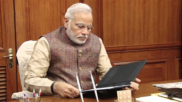 मोदी सरकार जल्द लागू कर सकती है दो संतान निति, कई अन्य अहम फैसले भी हैं पाइपलाइन में