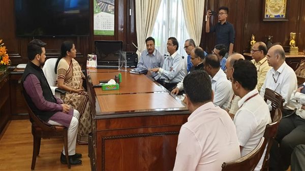 वित्त मंत्री ने आम बजट पेश करने से पहले सभी मंत्रालयों से पूछा कितना पैसा चाहिए