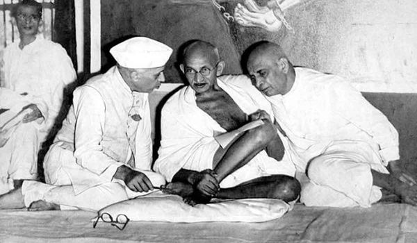 गांधी के कहने पर पीएम पद छोड़ा पर राष्ट्रपति पद पर सरदार पटेल ने नहीं चलने दी नेहरू की मनमानी