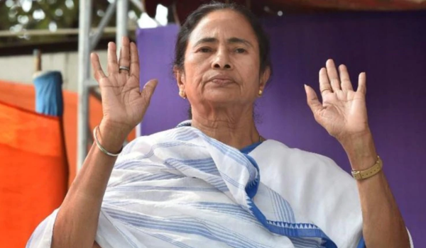 ममता ने लगाया भाजपा पर आरोप, कहा मुर्शिदाबाद हिंसा में लुंगी पहनकर आये थे भाजपा कार्यकर्ता